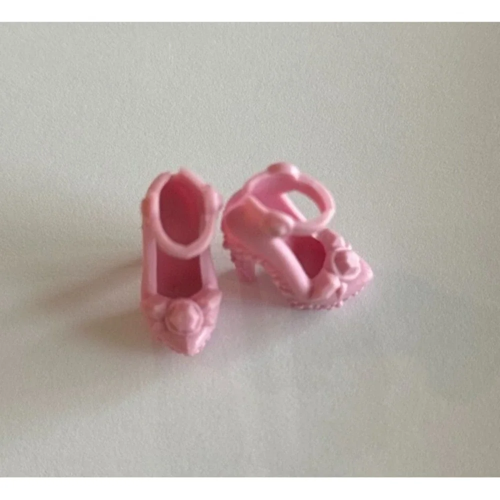 Barbie Doll Shoes Pink Textured Spike High Heels Ankle Strap Closed Toe - Picture 2 of 3
